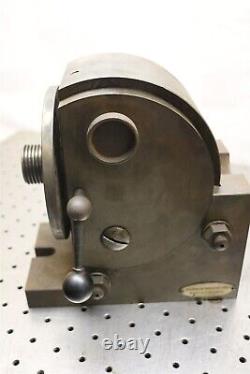 B & S Style 10 Dividing Head With Kitagawa 6 1/2 Lathe Chuck & Center -E1194